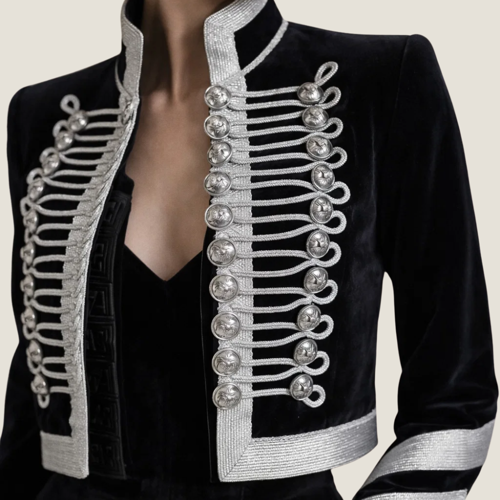 Veste Militaire Femme Velours Noir – Coupe Courte Broderie Argent