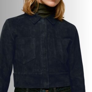 Détail de la veste en daim bleu marine pour femme